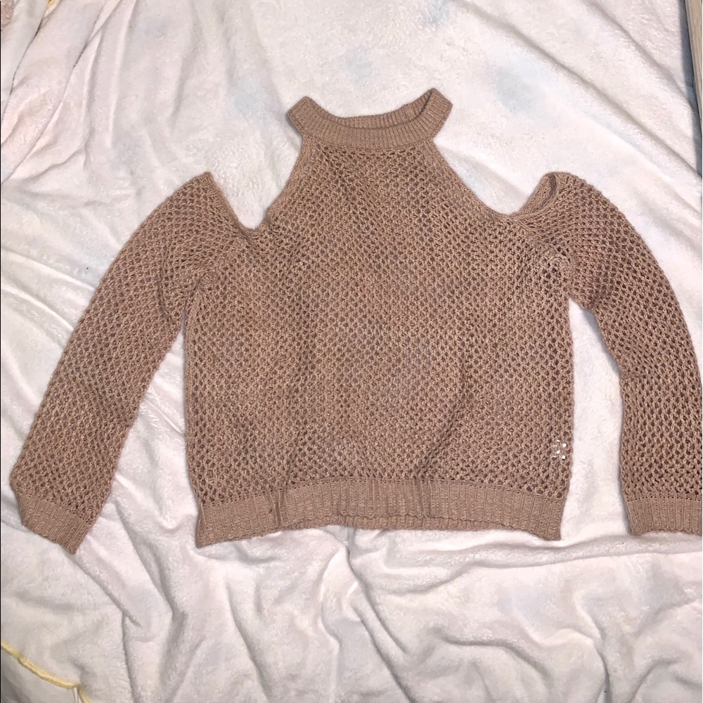 Millau crochet cold shoulder sweater